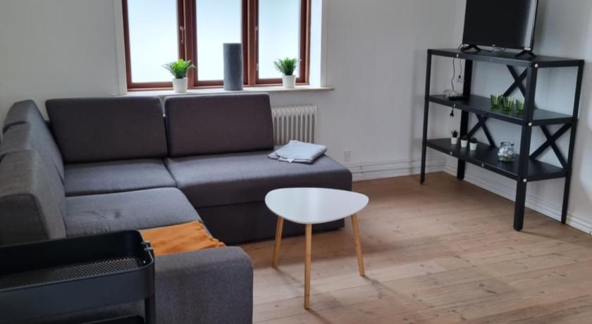 Tæt pa Centrum & MCH/Boxen - Huset nr. 11
