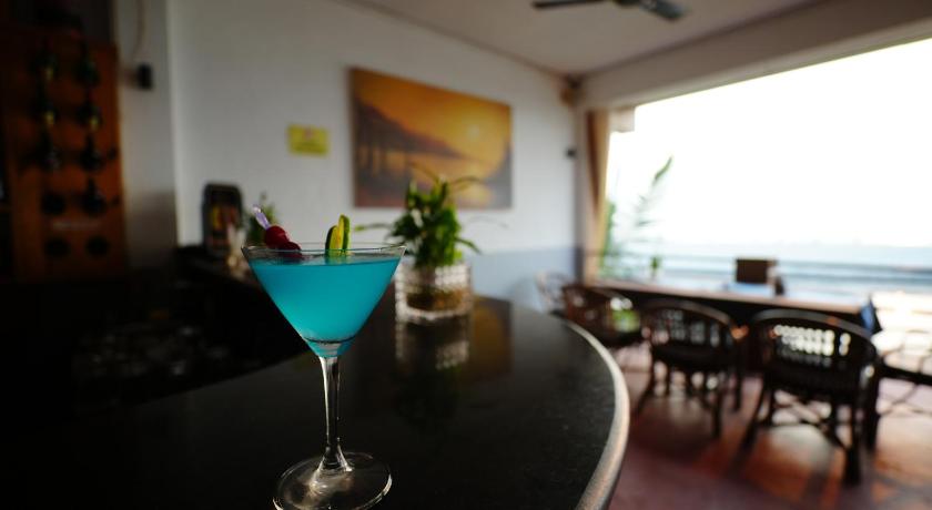 Sunset & Waves Resort photo