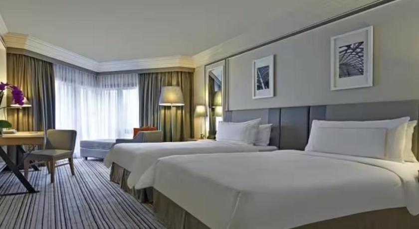 Image of Club Room with Two Single Beds 5