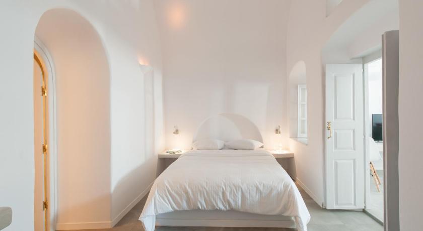 Evmenia Luxury Cave Villa photo