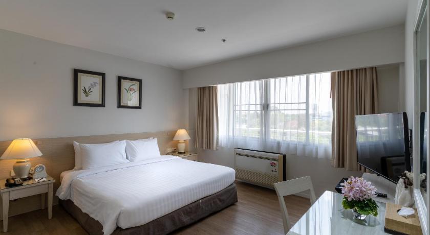 촌부리 Classic Kameo Hotel and Serviced Apartments Sriracha 3星级 酒店 套房