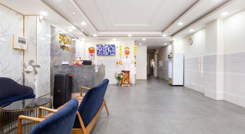 RiTa Hotel near Tan Son Nhat Airport photo