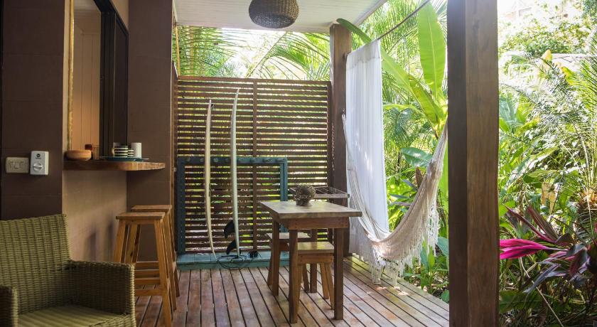 Image of Apartment with Pool View 5