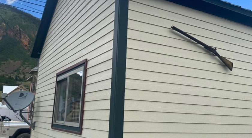 シルバートン (CO) Shotgun House 4つ星 シングルルーム スイート
