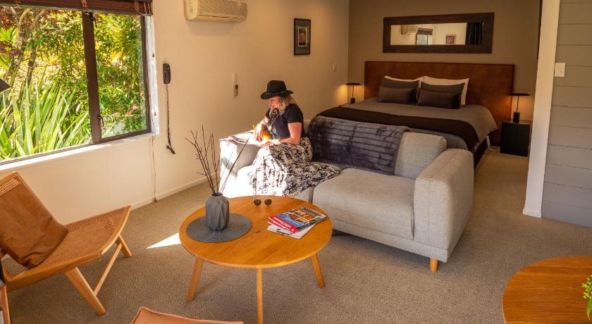 Maruia River Retreat photo