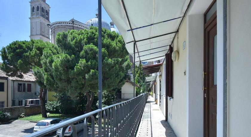 Santa Giustina apartment photo