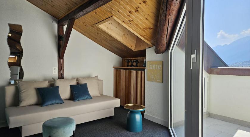 Image of Roof Family Suite with Balcony 0