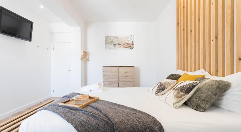 Lisbon Airport Suites - image 13