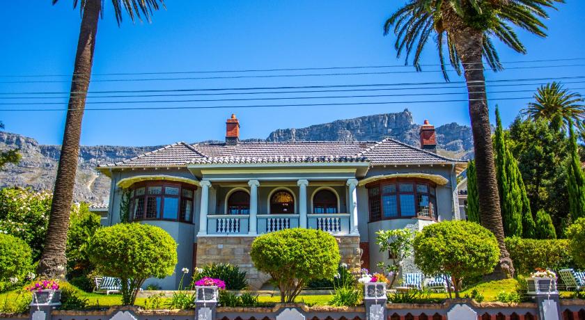 Cape Riviera Guesthouse photo