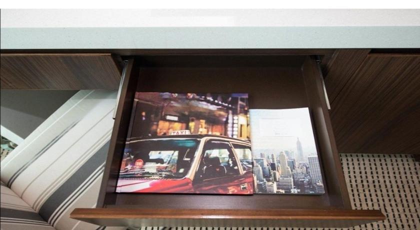 Image of Double or Twin Room with Mountain View 9