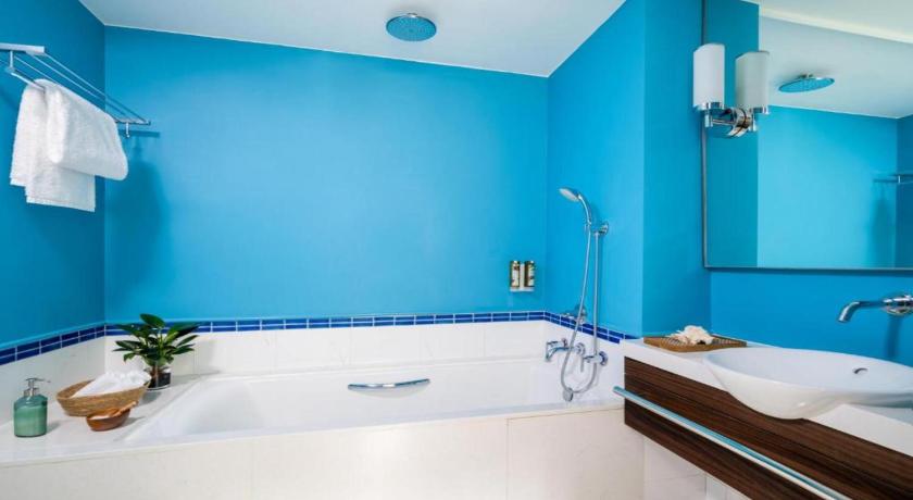 Image of Double or Twin Room with Mountain View 2