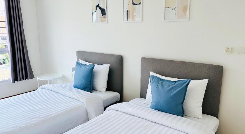 Image of Superior Twin Room - Non-Smoking 5