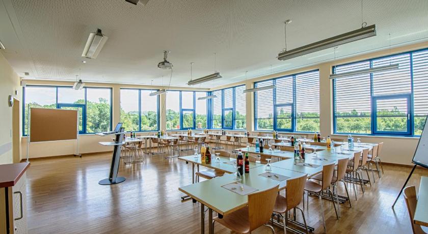 JUFA Hotel im Bruckenkopfpark - Julich photo
