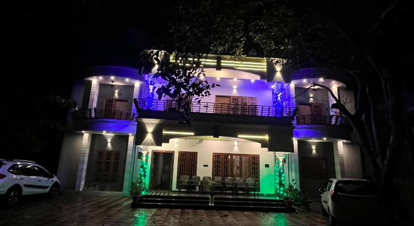 Marari Raju Villa photo