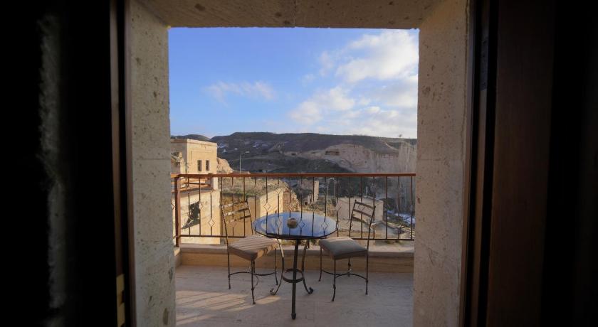 Fairyland Cave Hotel photo