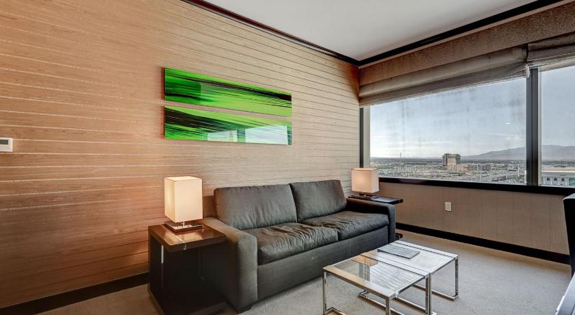 Imagen de Suite con cama extragrande (King Suite) 7