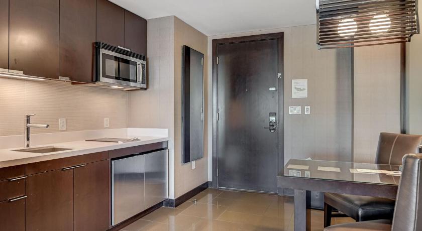 Imagen de Suite con cama extragrande (King Suite) 10