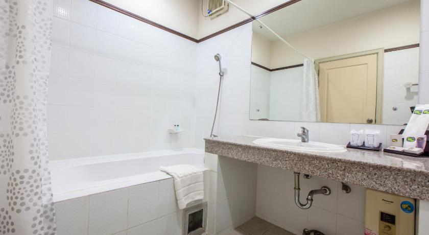 Image of One Bedroom Suite King 2