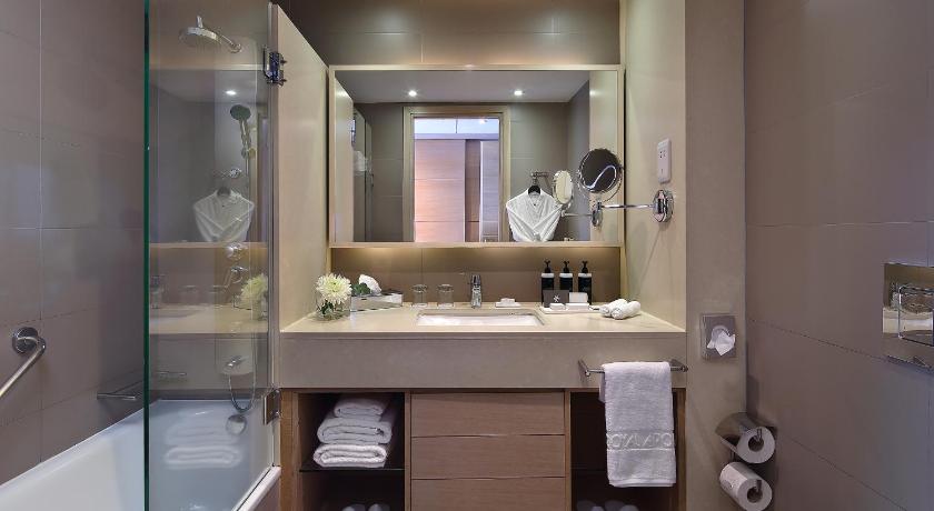 Image of Superior Room 8