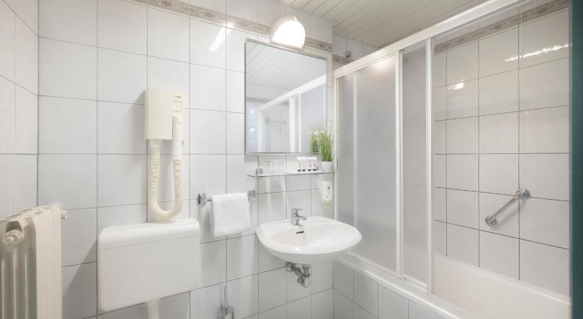 "Premium" klases divvietīgs numurs (1 vai 2&nbsp;gultas) (Premium Double or Twin Room) attēls 2