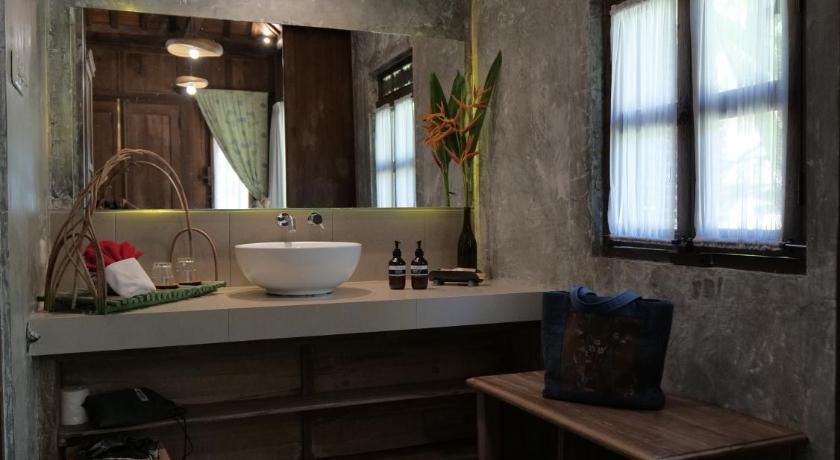 Image of Deluxe Bungalow 10