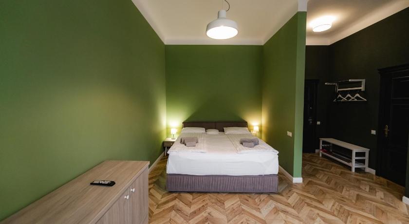 Apartments JustLvivIt at the Rynok Square photo