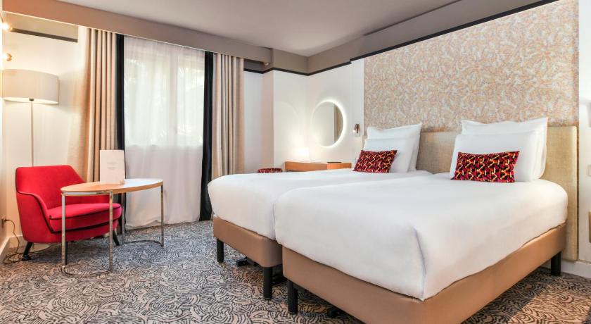 Image of Superior Room With 2 Single Beds 7