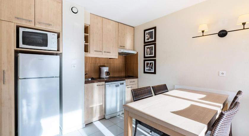 Image of Budget One-Bedroom Apartment (6 People) 1