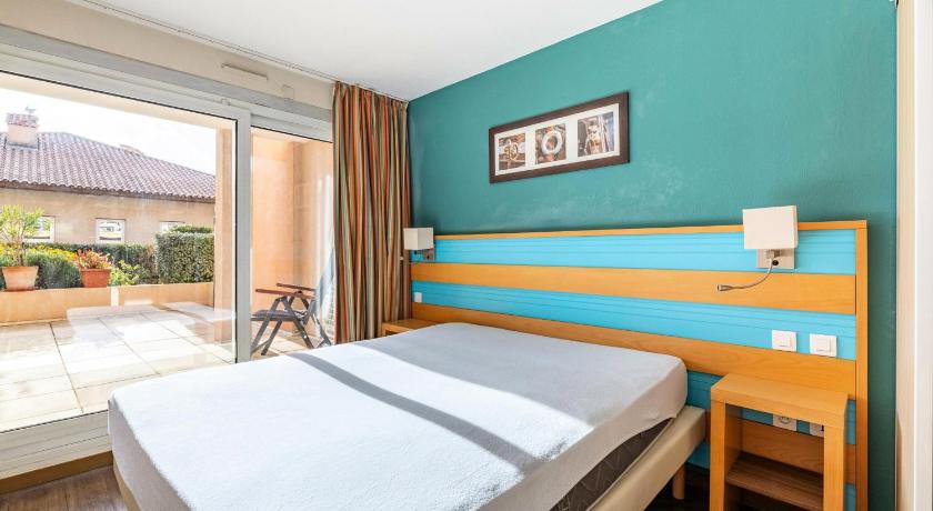 Image of Budget One-Bedroom Apartment (6 People) 3