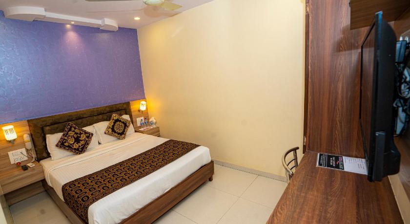OYO 76447 Hotel Hill Park                                                                   photo