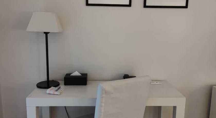 Image of Executive Triple Room 9