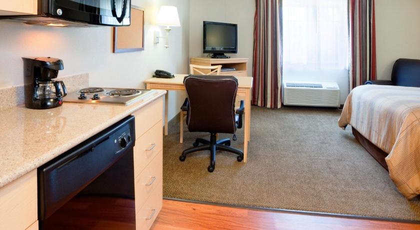 Candlewood Suites Jacksonville-Camp Lejeune photo