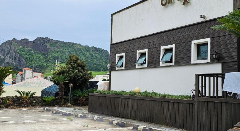 Seongsan Sunrise Pension photo