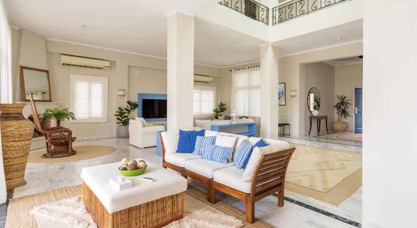 Image of Villa - Beach Front 3