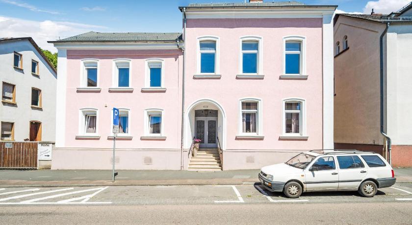 Villa Rosa studio apartment in Bad Camberg — Hotel in Bad Camberg