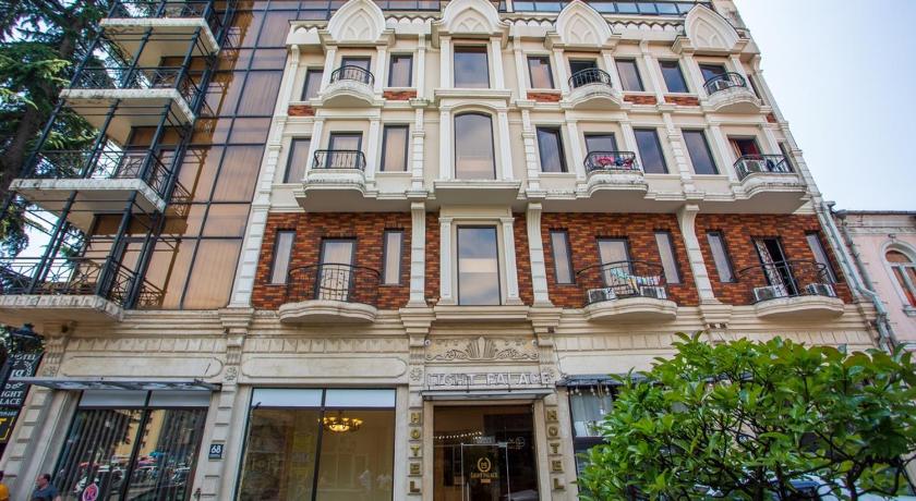 Light palace Hotel – Batumi, IL