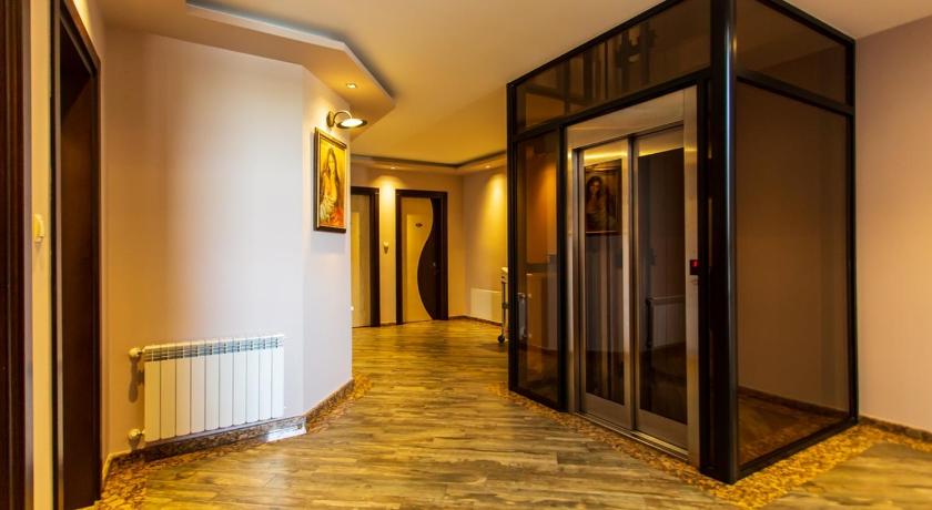 Light palace Hotel – Batumi, IL