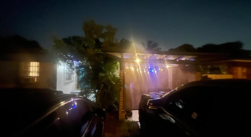 Miami Vibes "Hostel-Like" Shared Room photo