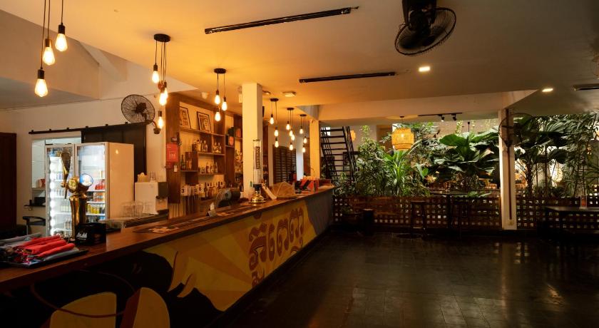 Mad Monkey Phnom Penh - image 12