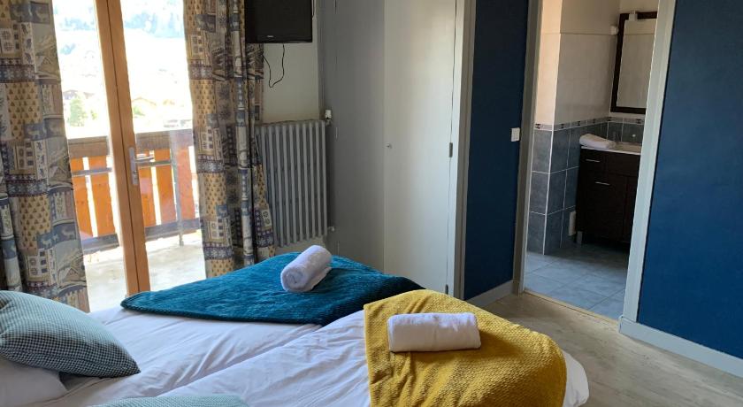 Image of Superior Double or Twin Room with Mountain View 6
