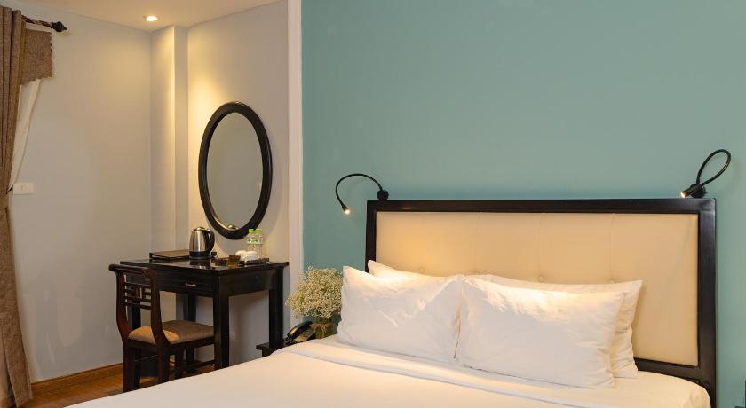 Image of Deluxe Double Balcony 9