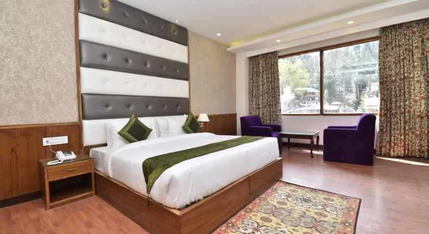 Banyan hotel and restro photo