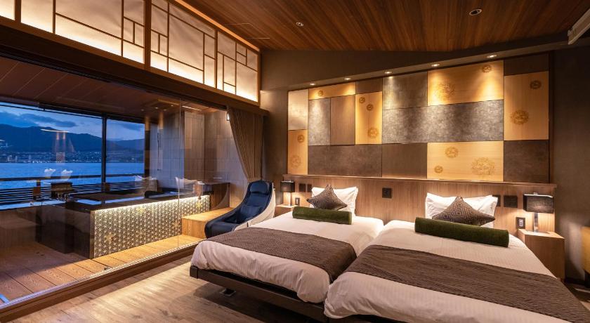 Image of Royal Suite with Twin Bed 0