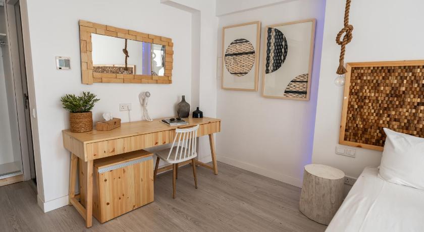 Blue Harbour Boutique photo