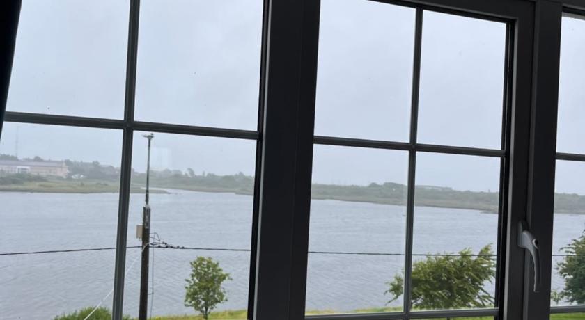 Image of Family Room with Sea View 9