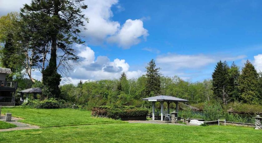 Campbell River Lodge by Riverside photo