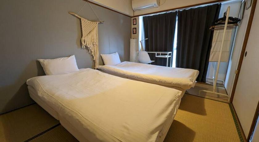 교토 【豊和マンション稲荷302号室】伏見稲荷駅徒歩３分！Free Wifi付のお宿！ 3성급 숙소 스위트룸