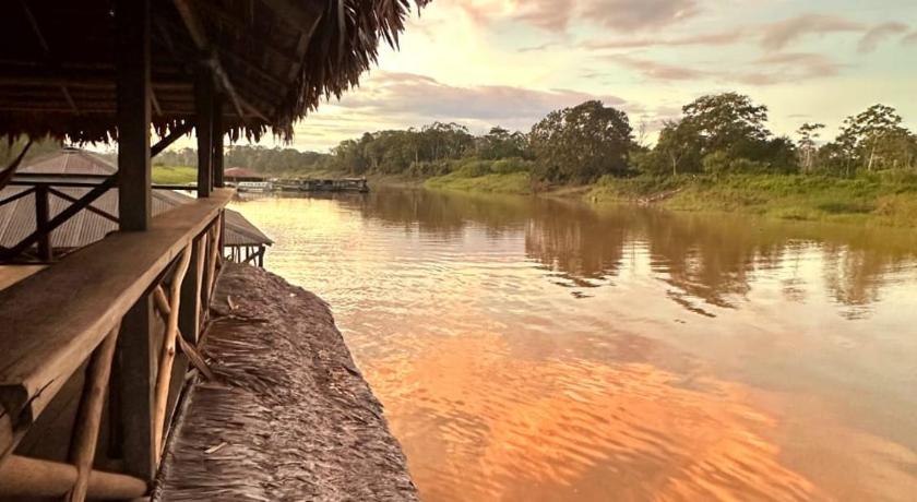 Cabana Flotante Kurupira photo