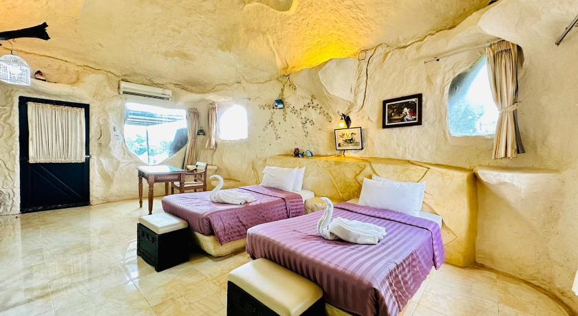 カンチャナブリ Yoko River Kwai Resort 3つ星 ホテル ロビー