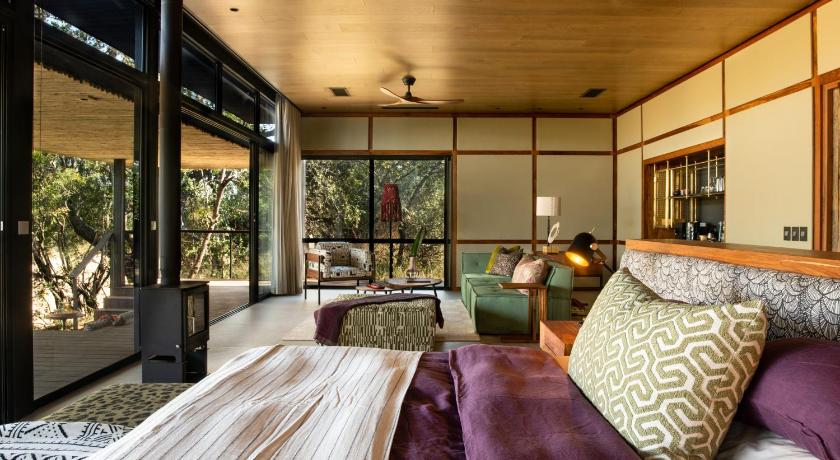 Tanda Tula Safari Camp photo